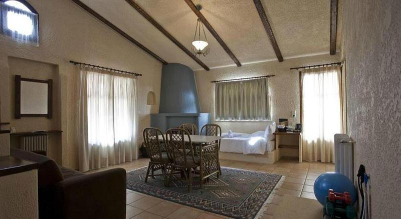 Fanaras Hotel Kalavryta Bagian luar foto